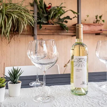 5 Minuti Dal Mare E Parco Naturale- Casa Moderna Con Veranda Апартаменты