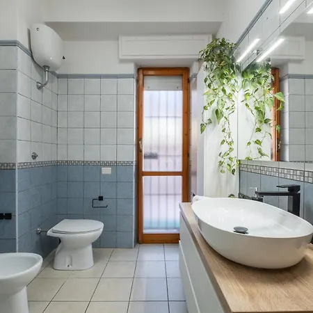 아파트 5 Minuti Dal Mare E Parco Naturale- Casa Moderna Con Veranda 콰르투 산텔레나
