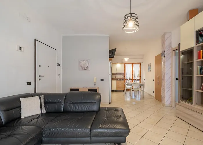 Apartament 5 Minuti Dal Mare E Parco Naturale- Casa Moderna Con Veranda Quartu SantʼElena